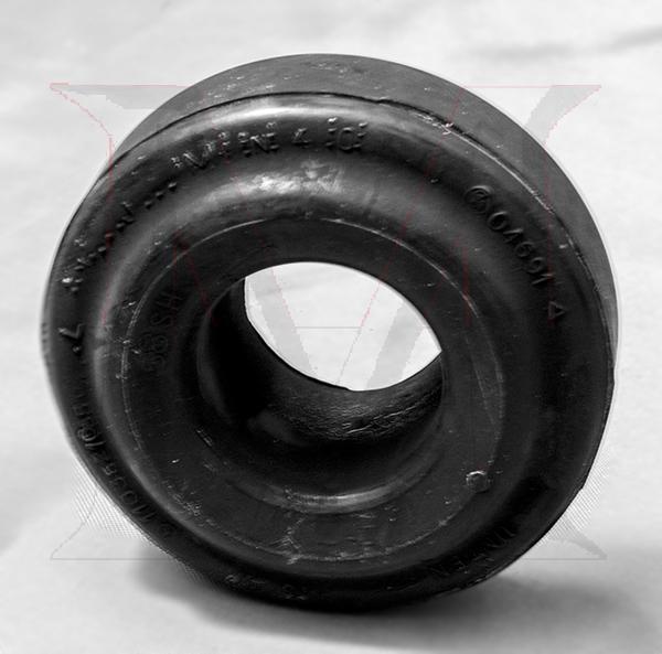 THRUST ARM RUBBER MOUNT